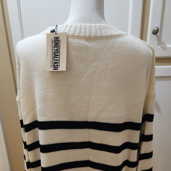 Better Be Women's Stripped Crew Neck Sweater NWT - Picture 13 of 15